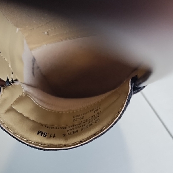 Classix Slip-On Penny Loafers Padded Insole - Picture 6 of 16